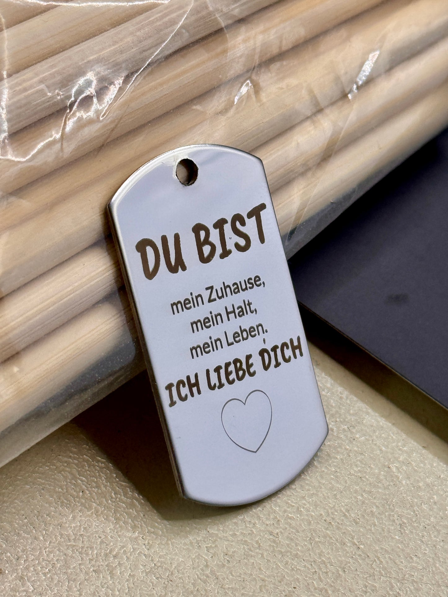 Dog Tag Schlüsselanhänger mit Wunschgravur